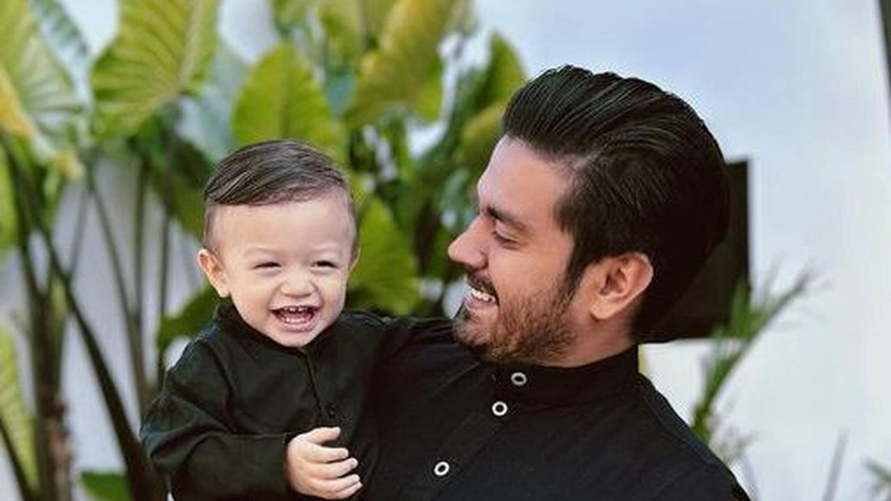 Ganteng! 10 Foto Terbaru Baby Arash Putra Faradilla Yoshi Kini Menginjak 1 Tahun Lebih, Netizen 'Bule Banget