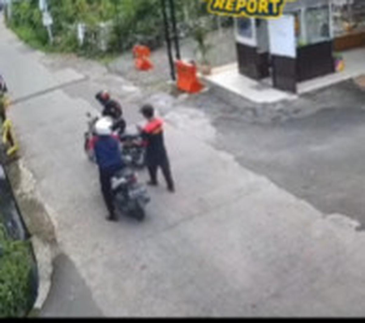 Peristiwa pencurian sepeda motor nyaris terjadi di Jalan Anthorium, Kelurahan Cisaranten Kulon, Kecamatan Arcamanik, Kota Bandung pada Selasa (16/1) lalu.