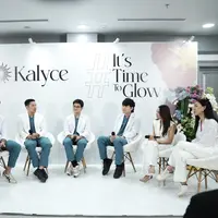 Dunia kecantikan di Jakarta kembali menghadirkan inovasi baru dengan hadirnya Kalyce Aesthetic Clinic, sebuah klinik estetika premium yang menawarkan layanan lengkap mulai dari perawatan kulit hingga tindakan bedah estetika. (foto/dok: kalyce clinic)