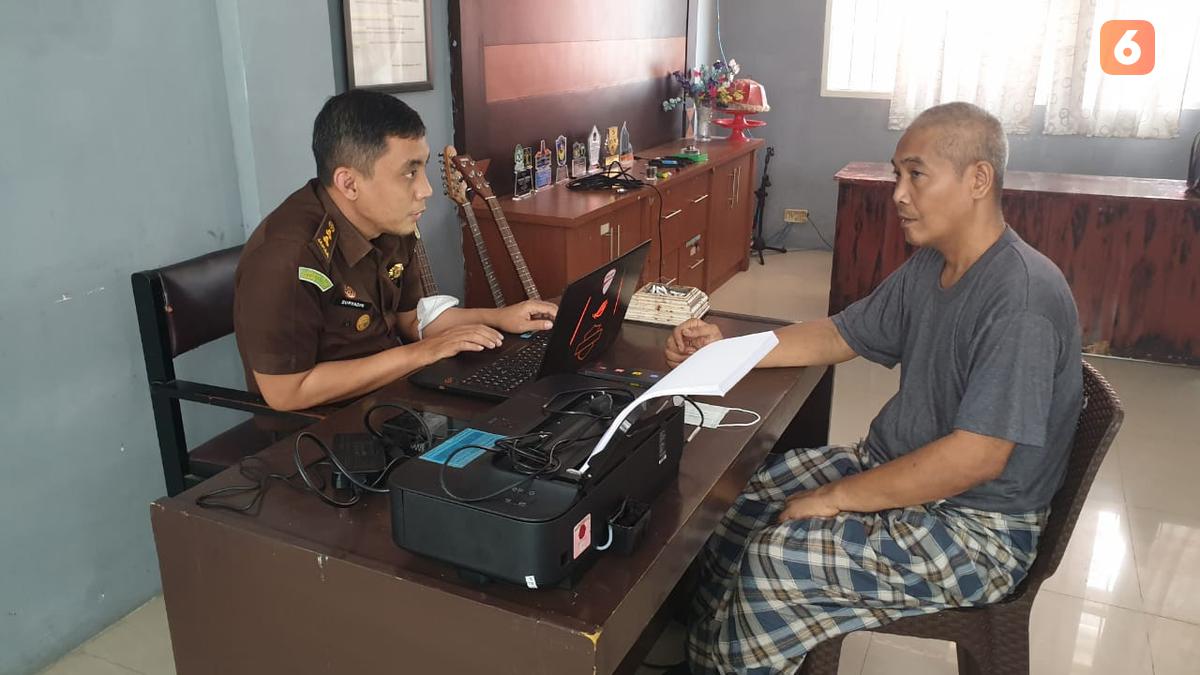 Mantan Kasatpol PP Makassar Diperiksa soal Dugaan Korupsi Honorarium - Vimarsana News