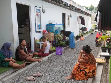 Suasana lingkungan Hunian Sementara (Huntara) di Jalan Kramat Raya, Jakarta, Selasa (8/9/2026). Dari 324 unit yang tersedia, sebanyak 69 unit telah dihuni warga eks bantaran rel Pasar Gaplok, Senen. (KLY/Budy Santoso)