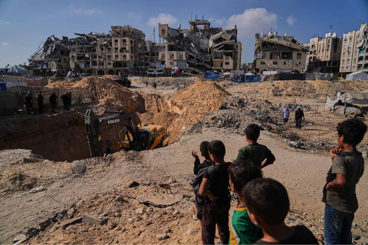 FOTO: Pertama Kali, Tim Mesir Ikut Operasi Temukan Jenazah Sandera di Gaza