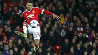 Aksi bomber Manchester United, Jesse Lingard di laga kontra CSKA Moskow, di Stadion Old Trafford, Selasa (3/11/2015). Ia menjadi satu di antara pemain muda menonjol di Setan Merah musim ini. (Reuters/Darren Staples)