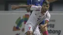 Gelandang Palestina, Mahmoud Abuwarda, berusaha mengamankan bola saat melawan Taiwan pada laga Grup A Asian Games di Stadion Patriot, Jawa Barat, Jumat (10/8/2018). Kedua negara bermain imbang 0-0. (Bola.com/Vitalis Yogi Trisna)