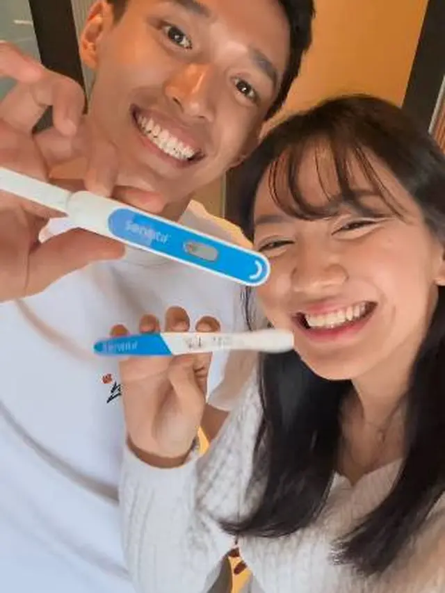 7 Potret Jonatan Christie dan Shanju Umumkan Hamil Anak Pertama, Penuh Kebahagiaan