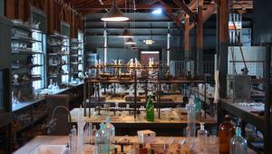 Ilustrasi laboratorium. (dok. unsplash @sieuwert)