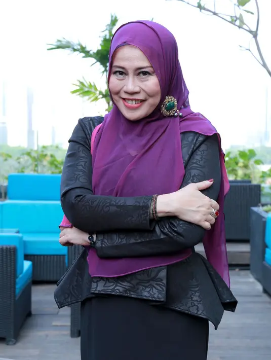 Banyaknya undangan Off Air menjadi suatu berkah tersendiri bagi Dewi Yull. (Galih W. Satria/Bintang.com)