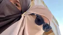 Begini potret kebersamaan Nadya Arina bersama dengan adiknya yang bernama Fiorenza Celesta. Punya paras yang mirip, keduanya pun bak anak kembar saat memakai hijab bersama. (Liputan6.com/IG/@nadyaarina)