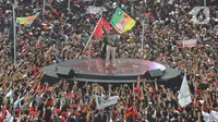 Calon Presiden nomor urut 3 Ganjar Pranowo memberikan pidato politik di Stadion Utama Gelora Bung Karno (SUGBK), Jakarta, Sabtu (3/2/2024). (merdeka.com/Arie Basuki)