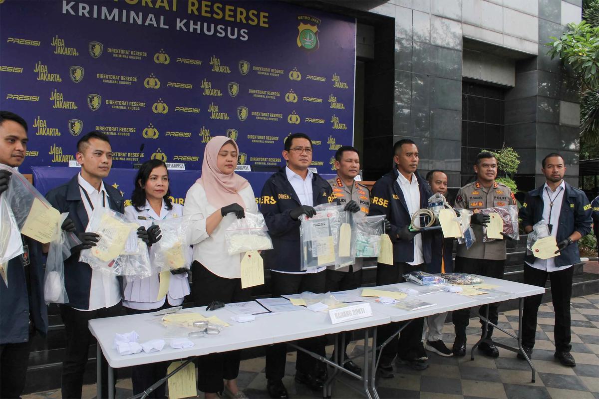 FOTO: Polisi Bongkar Jaringan Aborsi Ilegal Berkedok Layanan Daring