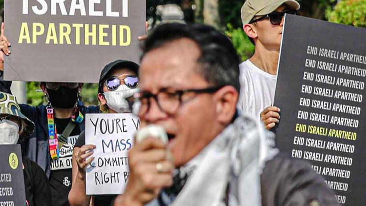 FOTO: Geruduk Kedubes AS, Amnesty International Indonesia dan Aktivis HAM Kecam Serangan Israel ke Palestina
