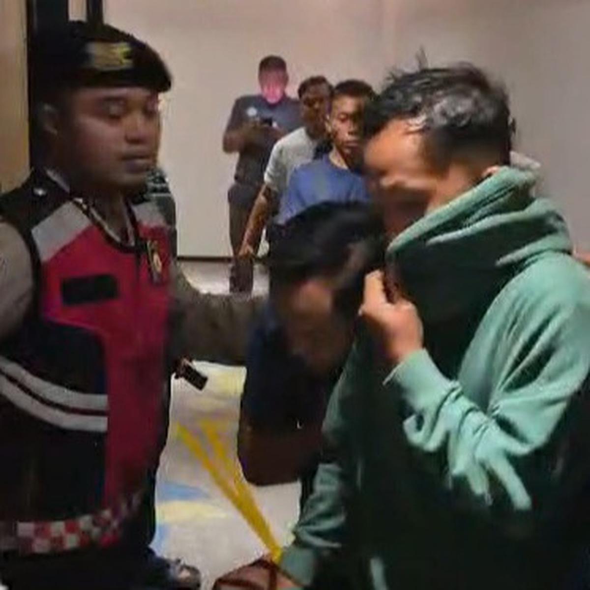 Pesta Seks Sesama Jenis di Hotel Surabaya Digerebek Polisi, 34 Pria Ditangkap