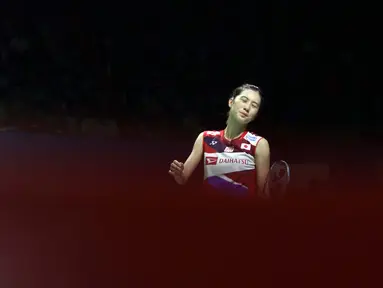 Pebulu tangkis tunggal putri Jepang, Aya Ohori terlihat lesu saat melawan unggulan kelima Indonesia Open 2019, Pusarla V Sindhu (India) di Babak 32 besar Indonesia Open 2019 di Istora Senayan, Jakarta, Rabu (17/7/2019). Aya Ohori kalah 21-11, 15-21. 15-21. (Liputan6.com/Helmi Fitrhiansyah)