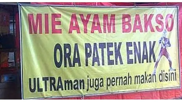 6 Spanduk Nyeleneh Penjual Mi Ayam Ini Bikin Geleng Kepala