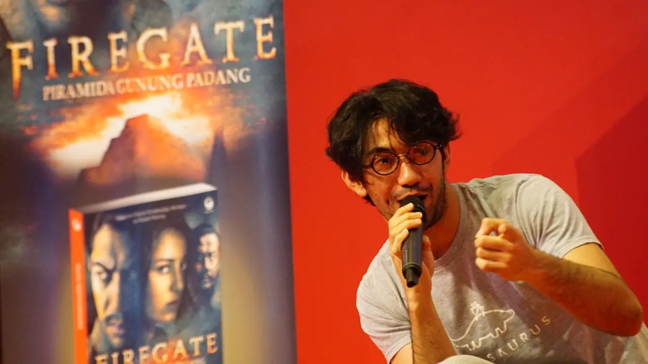 [Bintang] Reza Rahadian 