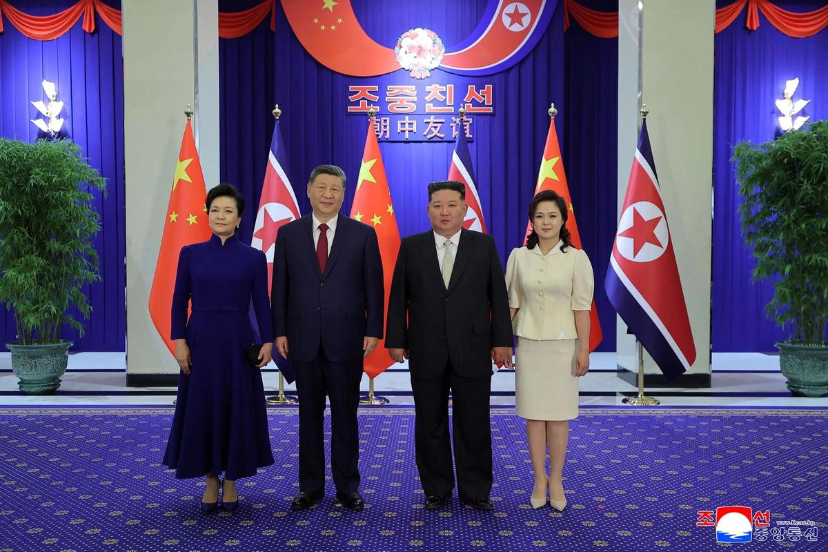 FOTO: Pyongyang Sambut Kunjungan Presiden Xi Jinping Setelah Tujuh Tahun