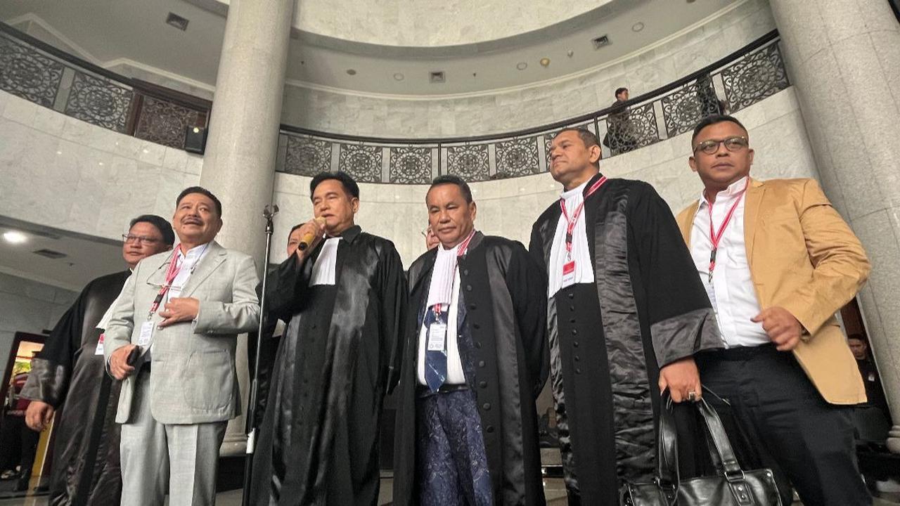 Bela Eddy Hiariej, Yusril Sebut Bambang Widjojanto Tersangka Seumur Hidup