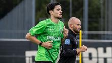 Kevin Diks menjalani sesi latihan bersama Borussia Monchengladbach jelang bergulirnya Bundesliga 2025/2026. (Dok. Borussia Monchengladbach).
