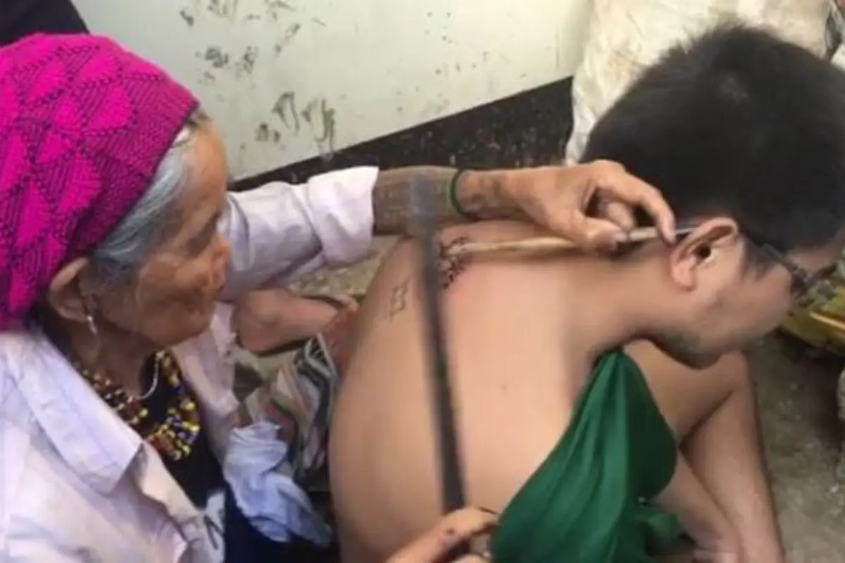 [Bintang] Sederet Tato Tradisional dari Berbagai Negara, Tanpa Mesin Lho!