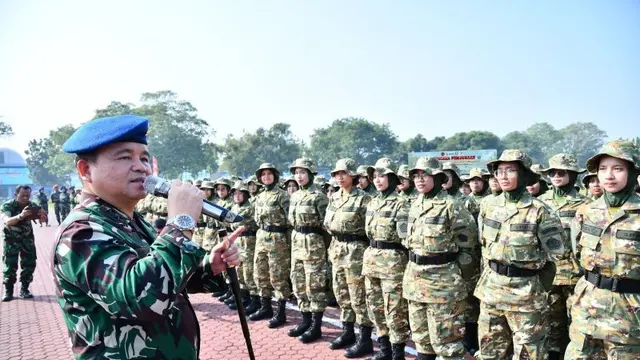 Peserta latsarmil dari pengelola KDMP dan KNMP mengikuti upacara pembukaan pelatihan diklat di lapangan Dirgantara AAU, Yogyakarta pada Rabu (17/6/2026). (Antara/Humas TNI AU)