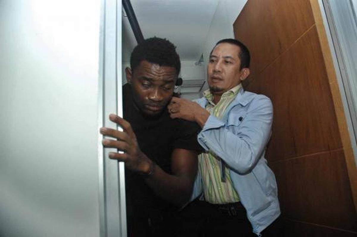 Razia WNA di apartemen