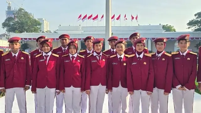 Paduan Suara Sekolah Rakyat Pagi Ini Tampil di Istana saat Upacara HUT ke-80 RI (foto: dok. Kemensos)