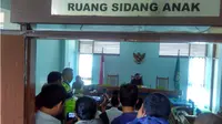 Alasan jadi sorotan publik, sidang tuntutan pengeroyok Haringga ditunda. (Liputan6.com/Arie Nugraha)