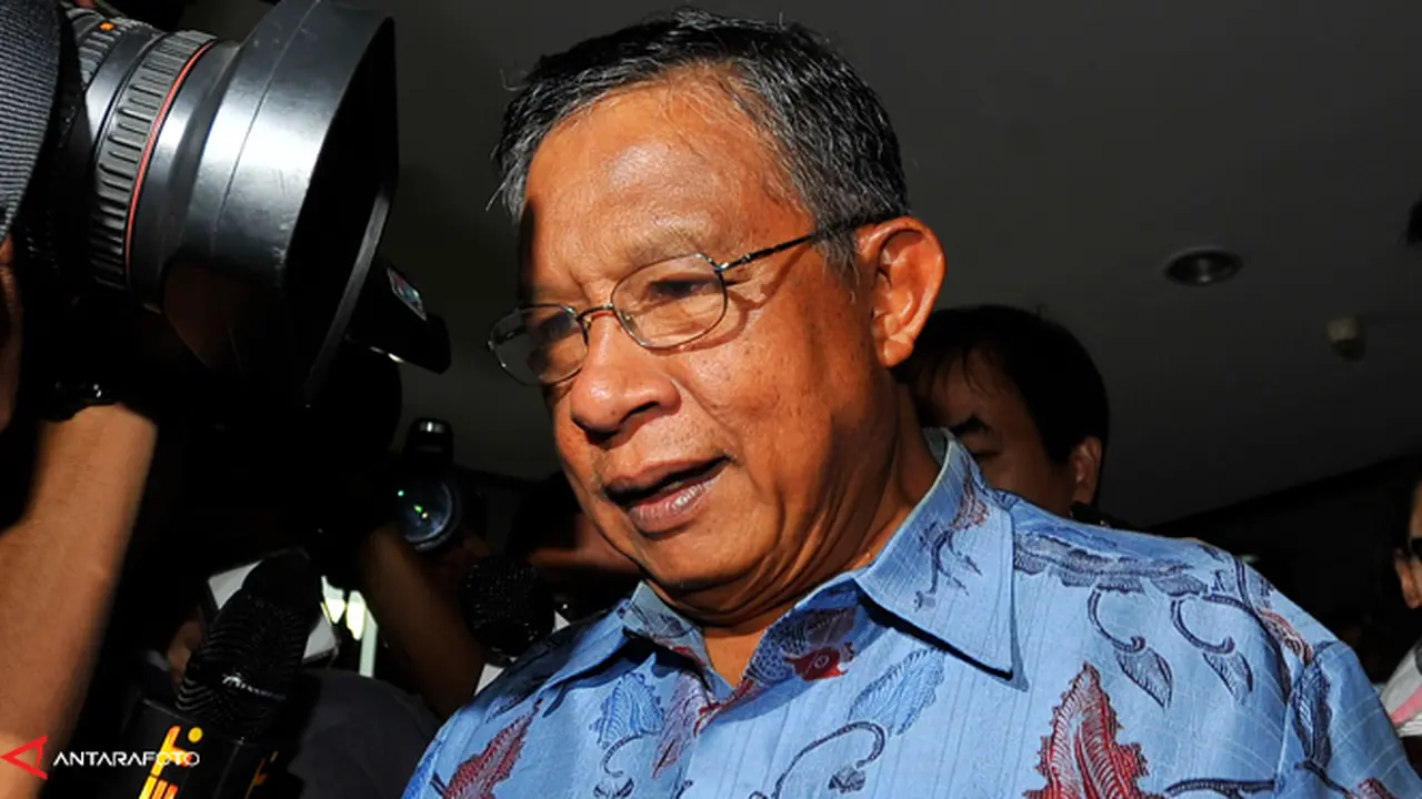 darmin-nasution-131001b.jpg