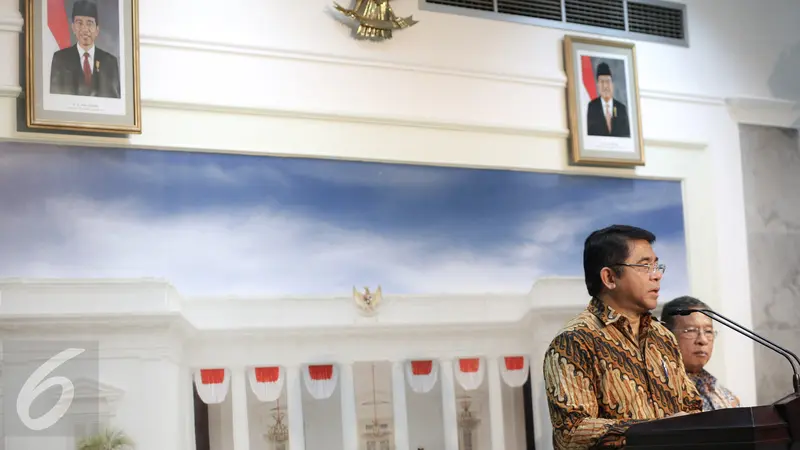 20150916-Jokowi Minta Para Menteri Cari Terobosan Untuk Permudah Investasi-Jakarta