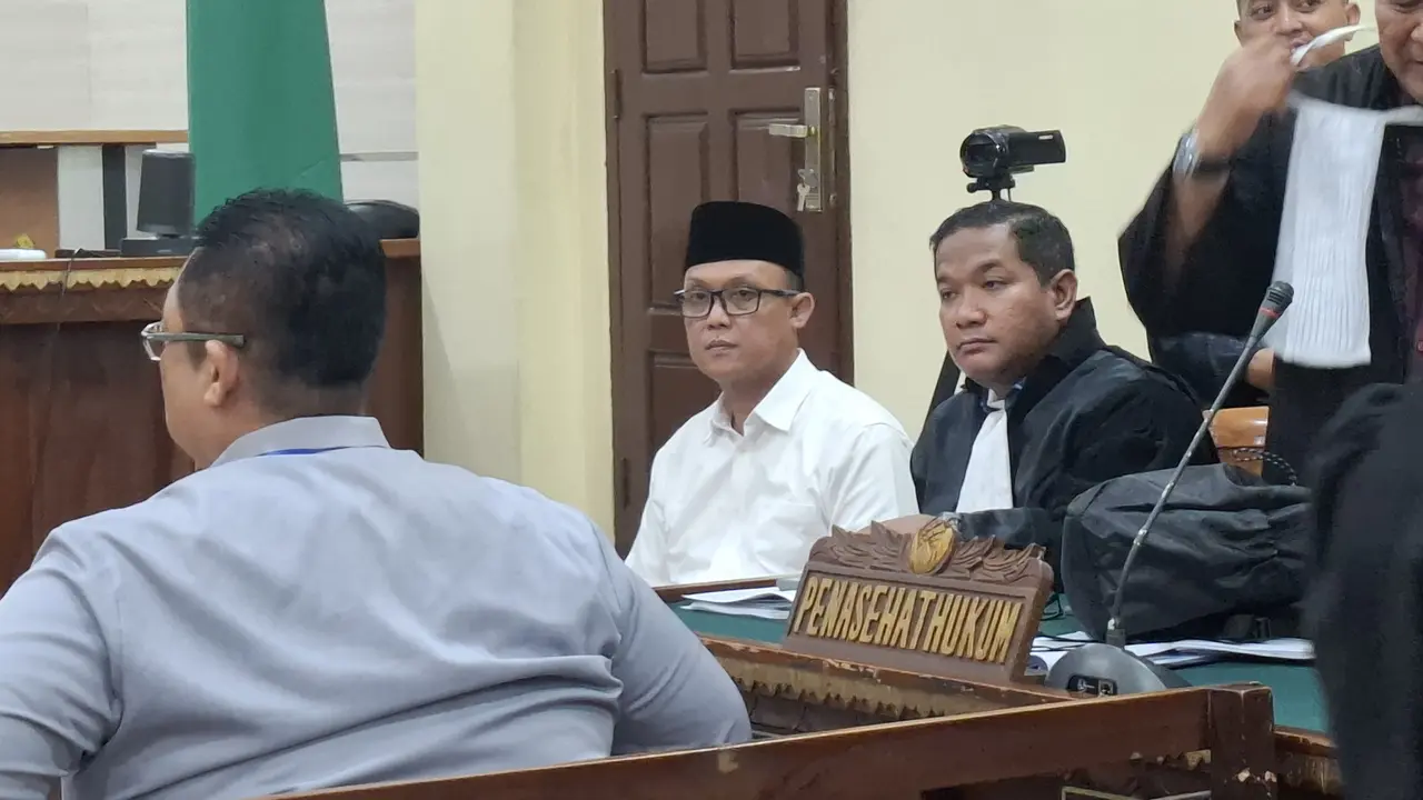 Sidang perkara korupsi Eks Bupati Lampung Tengah, Ardito Wijaya di PN Negeri Tanjung Karang. (Liputan6.com/Ardi Munthe)