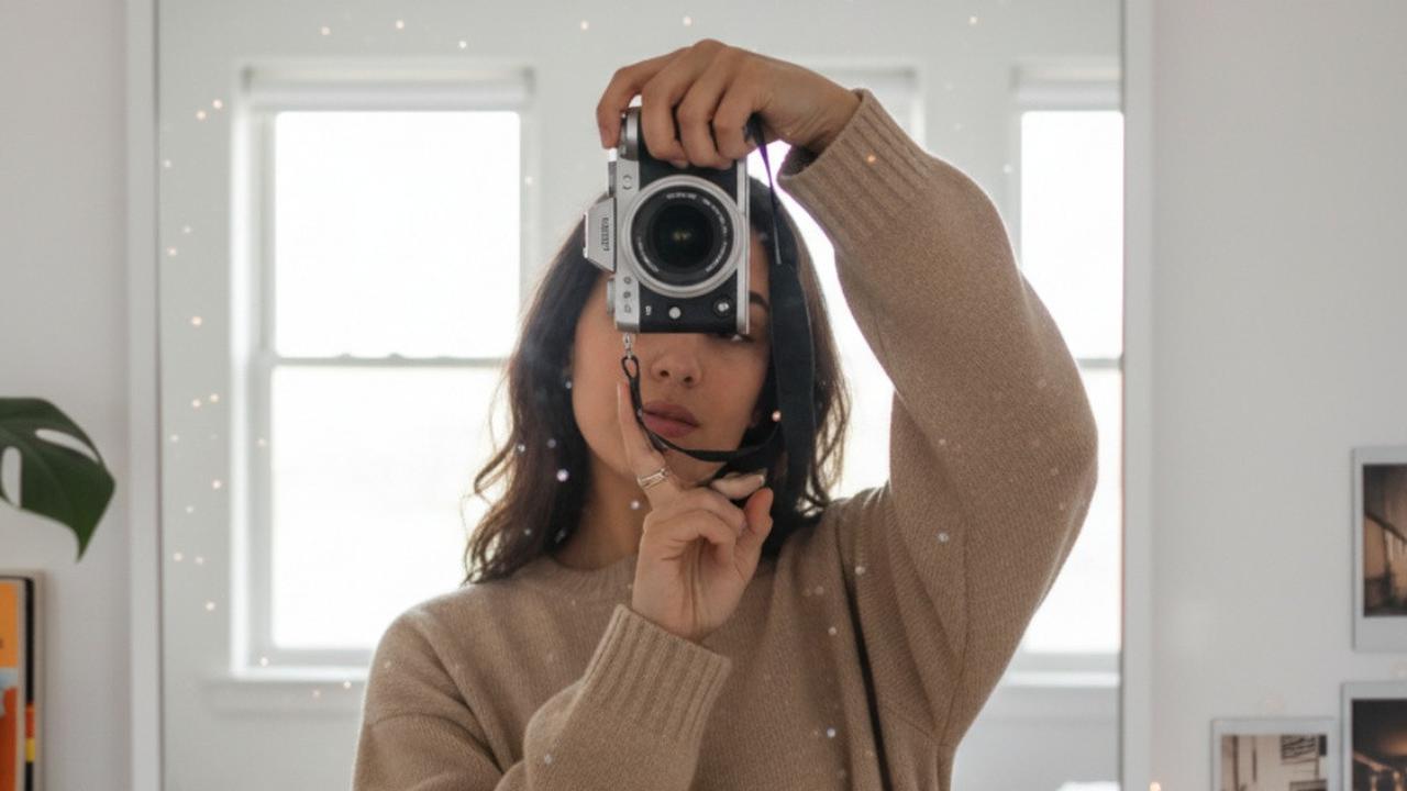 6 Contoh Prompt Gemini AI Foto di Kaca dengan Kamera, Hasil Gambar Mirror Selfie yang Estetik