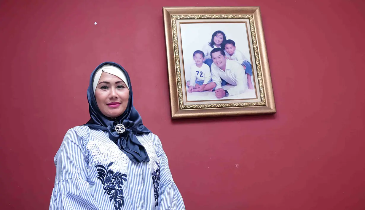 Mengajukan gugatan cerai ke pengadilan lantaran Yuni Indriati sudah lelah dengan kejadian yang terus berulang, yakni kesalahan yang sama yang dilakukan oleh Donny Kesuma selama berkali-kali. (Deki Prayoga/Bintang.com)