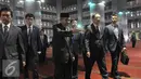 Ketua Majelis Permusyawaratan Tiongkok bersama rombongannya  mengunjungi masjid Istiqlal di Jakarta, Selasa (27/7).  Yu Zengsheng senang melakukan kunjungan ke Indonesia, kekagumannya terhadap toleransi antarumat beragama. (Liputan6.com/Herman Zakharia)