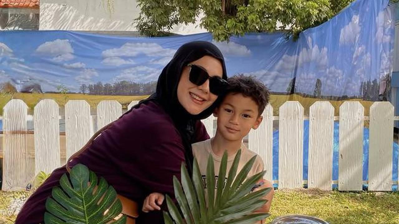 6 Potret Paula Verhoeven Hadiri Acara Sekolah Kiano, Kompak Bareng Baim Wong