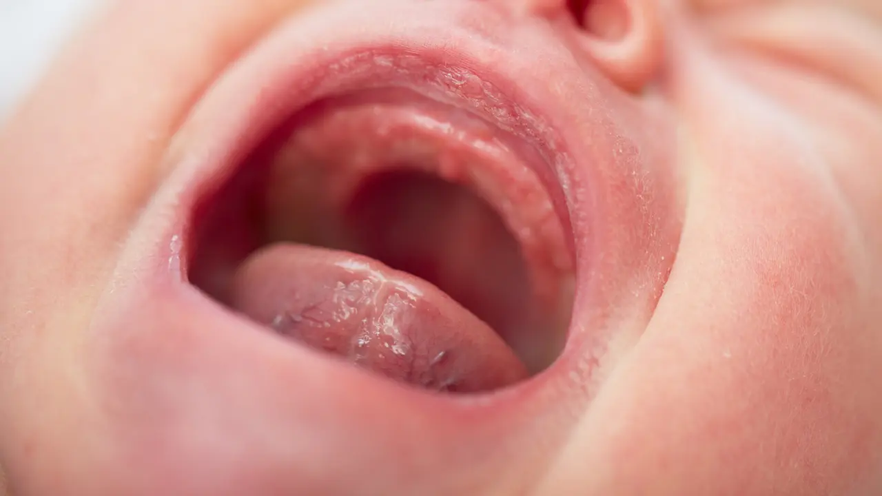 Bayi Menangis Tanda Dia Lapar dan Frustasi