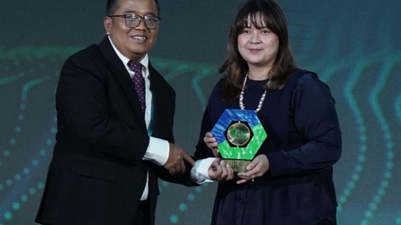 Kukuhkan Komitmen Digital dan ESG, XLSMART Raih 3 Penghargaan Bergengsi Sekaligus