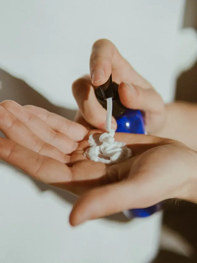 Studi: Merkuri Ditemukan dalam Krim Pencerah Kulit dan Anti Penuaan yang Dijual Bebas secara Online