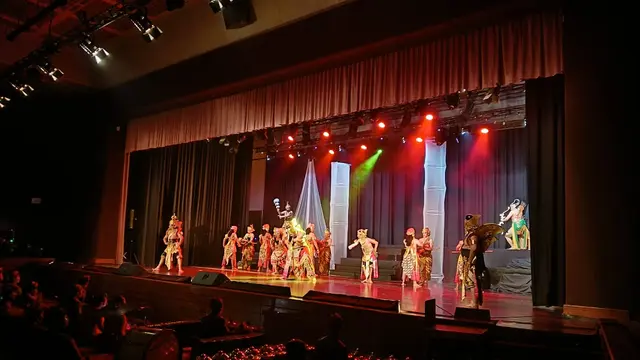 Pementasan Wayang Orang Ngesti Pandowo ditampilkan di Gedung Pewayangan Kautaman, Jakarta Timur pada 26 Juni 2022.