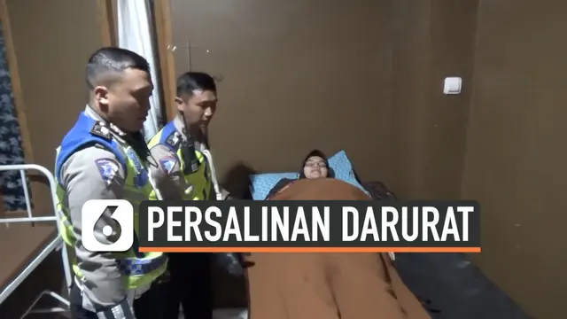 VIDEO: Detik-Detik Evakuasi Ibu Hamil Terjebak Macet di Cimahi