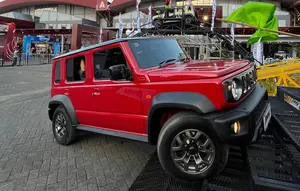 Suzuki Jimny Tak Ikut Tren SUV Modern, Ini Rahasia Daya Tariknya