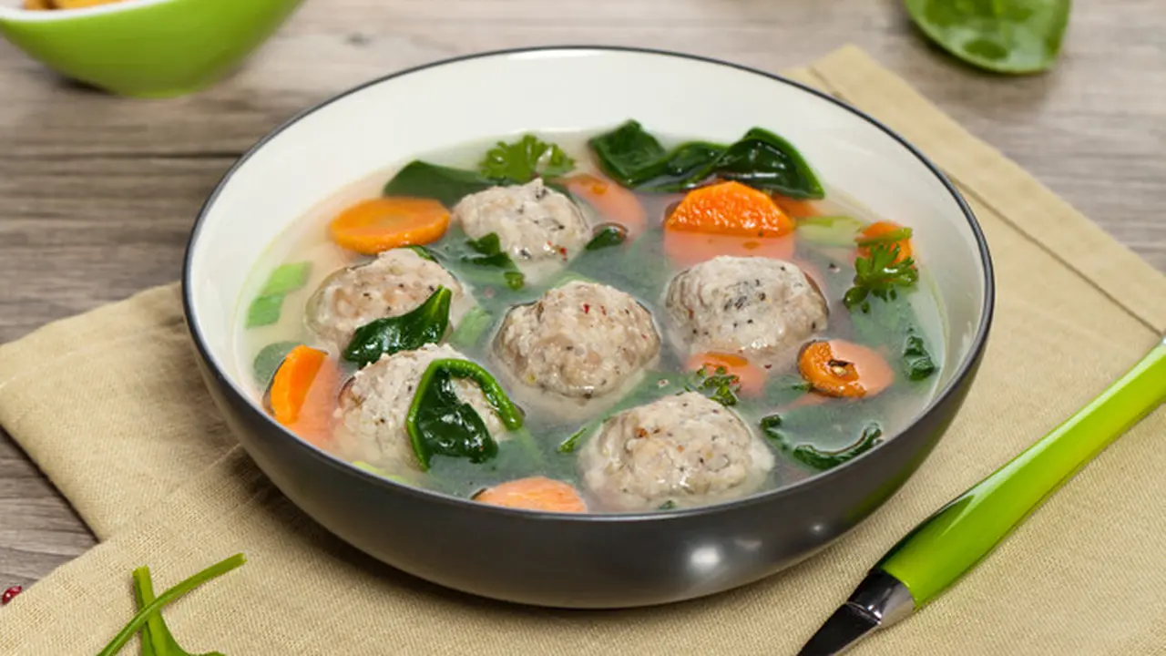 sup bayam bakso