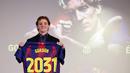 Klub juara Liga Spanyol 2025/2026 Barcelona resmi mengontrak penyerang sayap asal Inggris Anthony Gordon dari Newcastle United, Sabtu (30/5) pagi WIB. (AFP/Josep Lago)