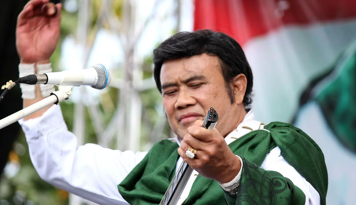 Rhoma Irama pernah melarang untuk memilih Jokowi dan Ahok pada Pilkada Jakarta. Bahkan ia tak mau berduet dengan Ahok saat di acara Jakarta Night Festival (Istimewa)