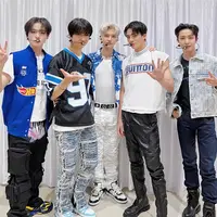 Aksi melokal member NCT Dream menggunakan bahasa gaul Indonesia mencuri perhatian penggemar. (Instagram/@nct_dream).