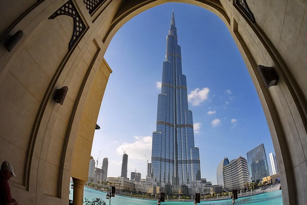 20170606-burj khalifa puasa terbagi tiga-rumahcom-boy