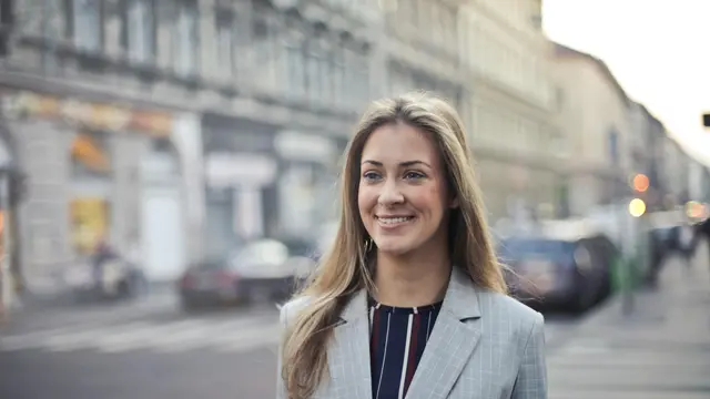 tanda orang yang menarik