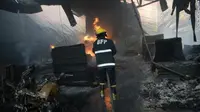 Pabrik Sandal-Sepatu di Filipina Terbakar, 45 Tewas