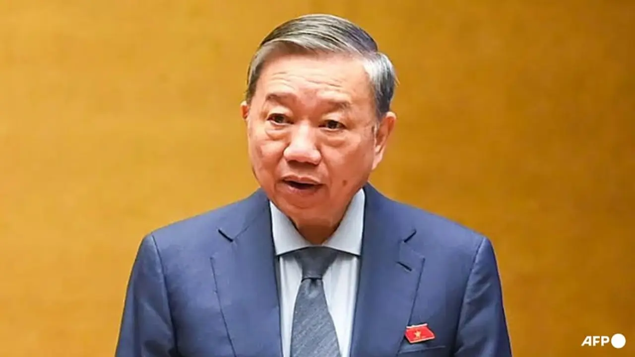 Partai Komunis Vietnam telah mencalonkan Menteri Keamanan Publik To Lam, yang terlihat di sini pada bulan Desember 2023, untuk menjadi presiden baru negara tersebut (AFP/File)