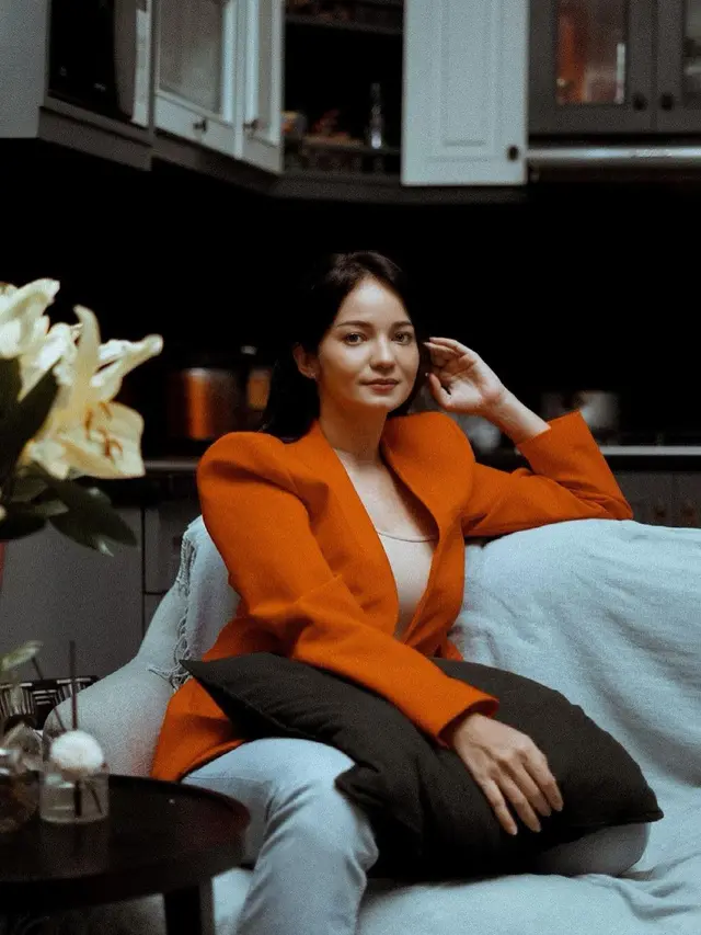 Enzy Storia pemilik zodiak Leo yang fashionable