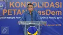 Watimpres RI dan Majelis Tinggi Partai Nasdem, Jan Darmadi memberi sambutan di DPP Partai Nasdem, Jakarta, (29/1). Dibentuknya Persatuan tani di partai Nasdem ini untuk menciptakan dan mengembangkan teknologi  pertanian rakyat. (Liputan6.com/JohanTallo)